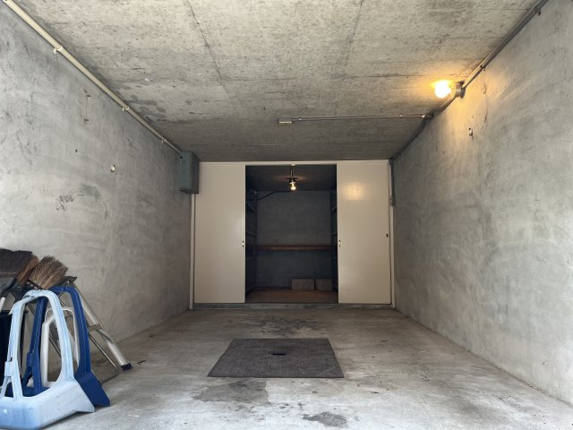 東人丸町戸建の駐車場