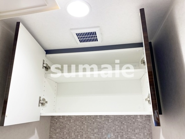 URBAN SKYLINE OMIYAの収納|トイレ上部の収納スペース。