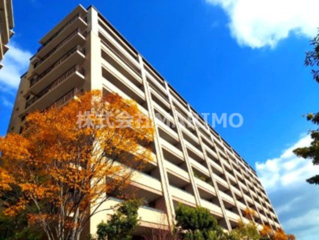 ジオグランデ宝塚山手台センターコートの外観