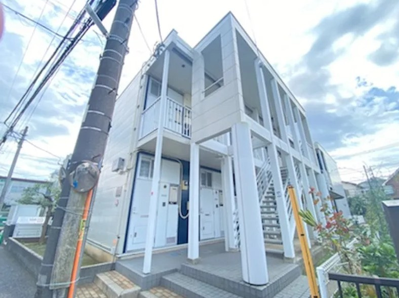 レオパレスエピナールⅢ