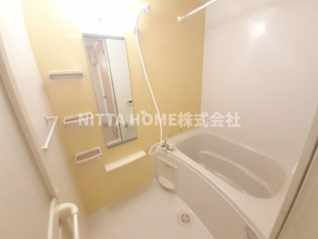 綾部市味方町薬師前のアパートの浴室|お風呂には追炊き、浴室乾燥が付いています！