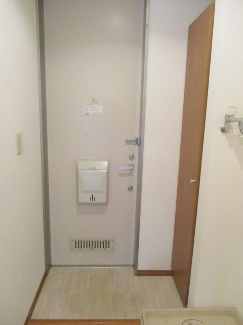 メゾンスカイピアの玄関