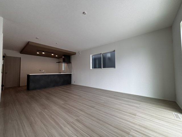 神戸市西区伊川谷町潤和新築戸建１号棟の居間・リビング
