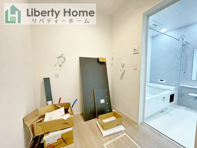 取手市野々井第1期　新築戸建　1号棟の独立洗面台