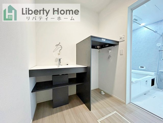 取手市野々井第1期　新築戸建　1号棟の独立洗面台