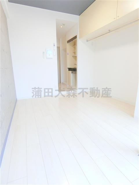 プロフィットリンク蒲田の居間・リビング