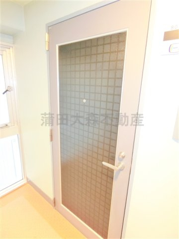 プロフィットリンク蒲田の玄関