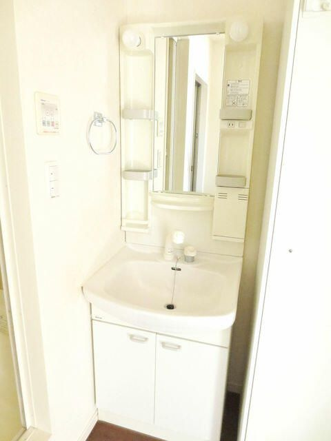 大野ビルの洗面所