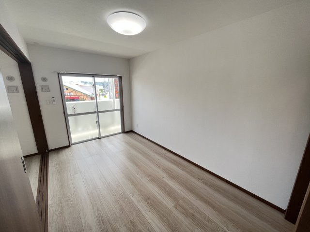 ラフォンテ経塚の洋室