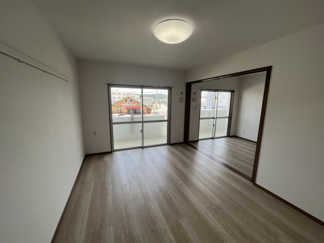 ラフォンテ経塚の居間・リビング