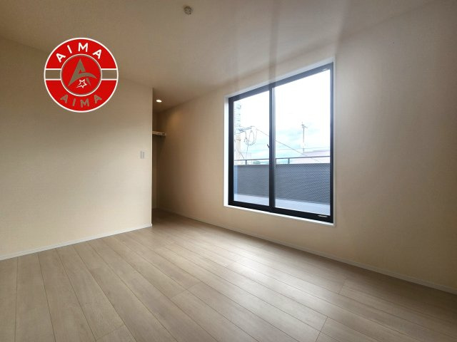 糟屋郡志免町田富1丁目第3-1棟（1号棟）の洋室|採光良好な洋室は全居室、複層ガラスの遮熱効果と断熱効果で、一年中快適に過ごせます。