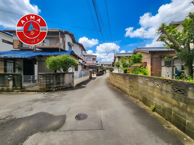 糟屋郡志免町田富1丁目第3-1棟（1号棟）の外観|前面道路含む現地の写真です。