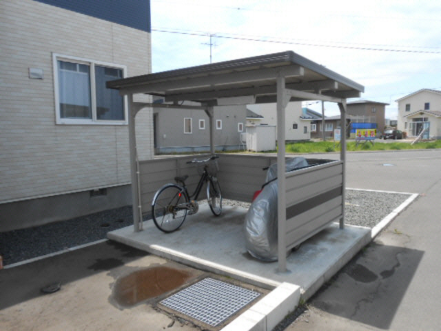 クレイトンアベニューの駐車場