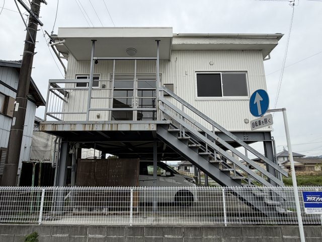 西中瀬1丁目貸店舗の外観