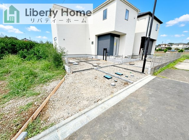 取手市野々井第1期　新築戸建　2号棟の駐車場