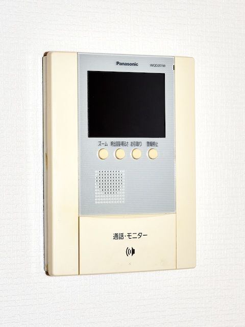 タウンハウス伊川谷のセキュリティ|カラーモニター付インターホン