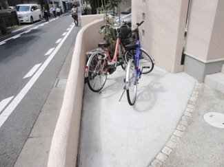 【駐車場】