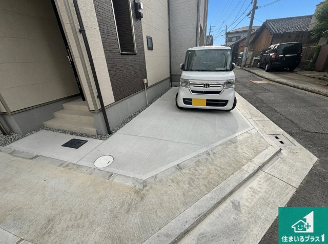 ♦堺市東区日置荘西町　新築一戸建ての駐車場|駐車スペース！散水栓があるので、こまめに愛車を洗えます！