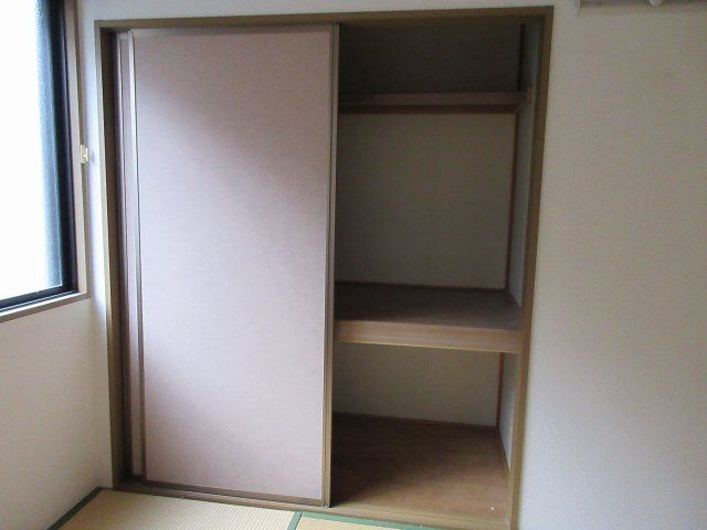 ナチュールB棟の収納