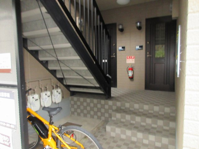 ナチュールB棟のエントランス