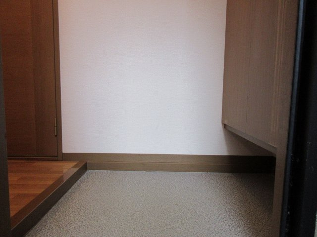 ナチュールB棟の玄関