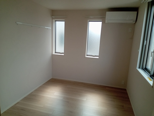 メゾン　リベッチオの寝室|★きれいなフローリングのお部屋です★