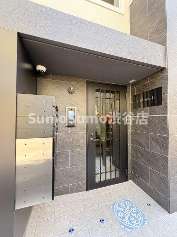 HJクラウンⅡのエントランス|建物の内部です