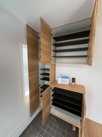 須磨区東白川台２丁目　中古戸建ての収納|便利な収納スペースです