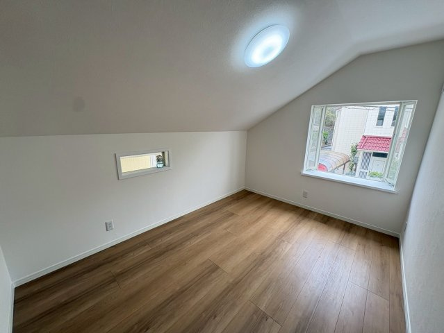 須磨区東白川台２丁目　中古戸建ての洋室|個人の部屋や寝室として使える洋室です