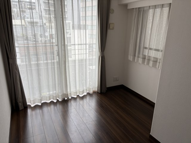 ププレＭＩＹＡ銀座東の洋室