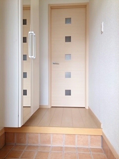 【玄関】