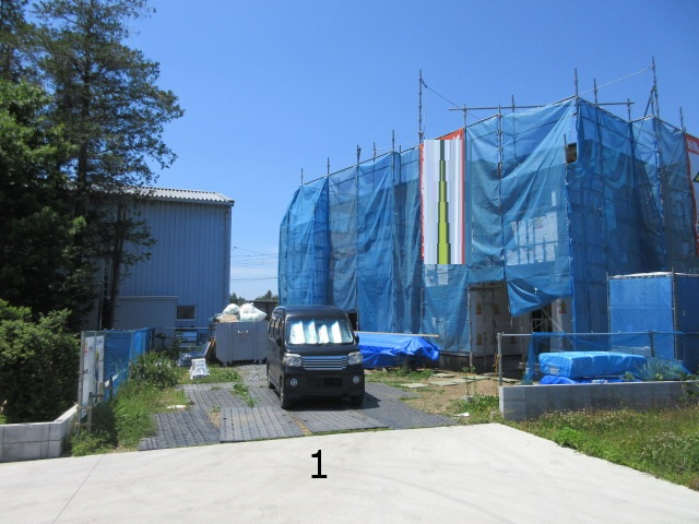 【仲介手数料無料】新築戸建　滑川町月輪大堀1601-1の前面道路含む現地写真