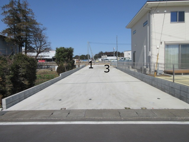【仲介手数料無料】新築戸建　滑川町月輪大堀1601-1の前面道路含む現地写真