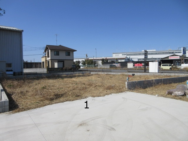 【仲介手数料無料】新築戸建　滑川町月輪大堀1601-1の前面道路含む現地写真