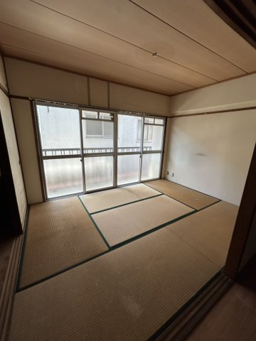 明神マンション1号の和室