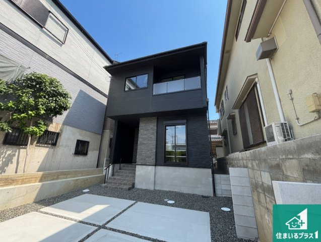 交野市私部　第1期　新築一戸建ての外観|お客様に長く安心して住んでいだだける事にこだわった家づくり！住んでからのアフターサービスにもしっかりと取り組んでいます！