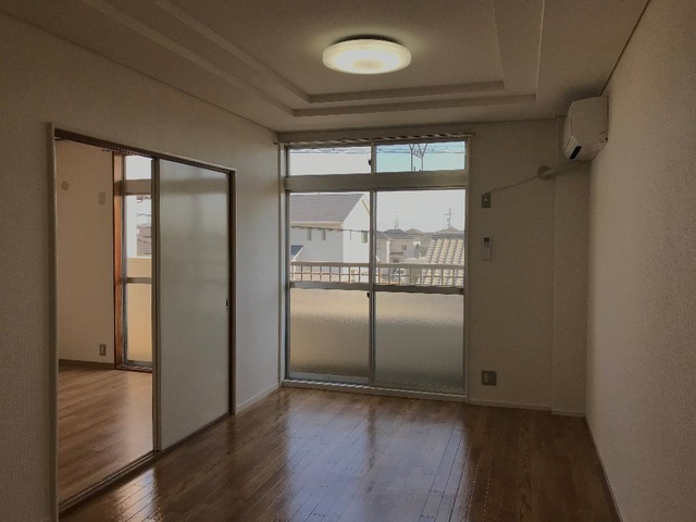 ツインハイムエクセルの居間・リビング