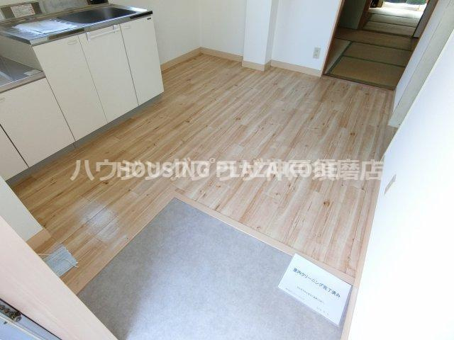 須磨寺ハイツの玄関