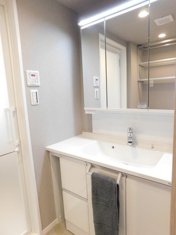 名古屋市中川区柳島町１丁目の中古マンションの独立洗面台|◇洗面台◇　　洗面台新品　（令和７年１０月リフォーム済）