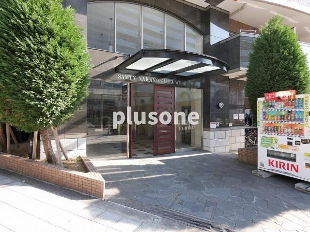 サムティ中之島WESTのエントランス