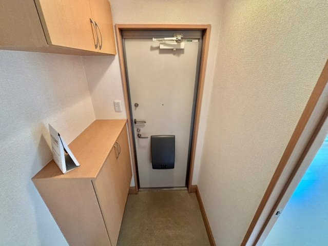 オークス中島の玄関