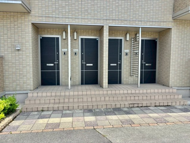 オークス中島のエントランス