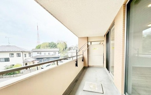 サンクレイドル薬園台弐番館のバルコニー|バルコニー付きです