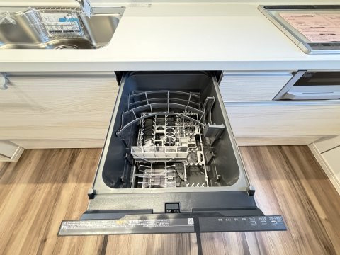 ワイウッドコート渋川市渋川第1期2号棟のその他|家事家事の時短になります！食器洗い乾燥機付きです！の時短になります！食器洗い乾燥機付きです！