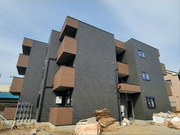 Louis Apartment 長瀬ノールの外観