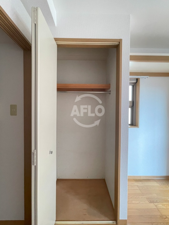 オルフェア我孫子Ⅲ番館の収納|オルフェア我孫子Ⅲ番館　クローゼット