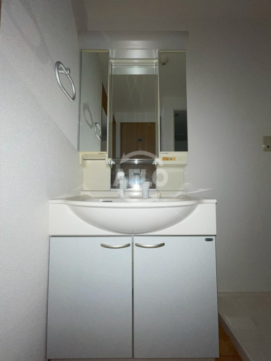 オルフェア我孫子Ⅲ番館の独立洗面台|オルフェア我孫子Ⅲ番館　独立洗面台