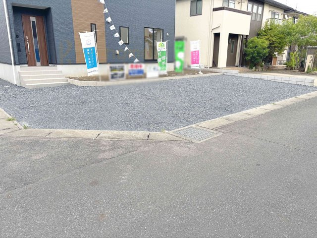 下妻市鬼怒第7　新築戸建て　1号棟の駐車場|4台駐車できるカースペース！
