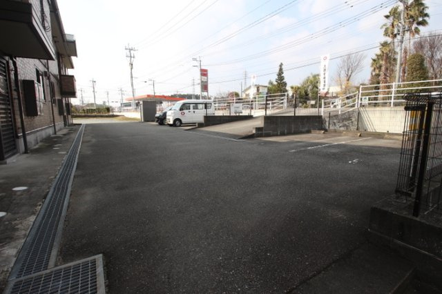 セジュールＪｉｎの駐車場