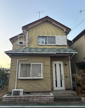 【外観】 | 買い物施設が近く、毎日のお買い物ラクラク♪生活利便性に優れた立地！
お家賃と変わらない返済額が叶う中古戸建てで、今まで以上に明るい新生活をお迎えしませんか♪